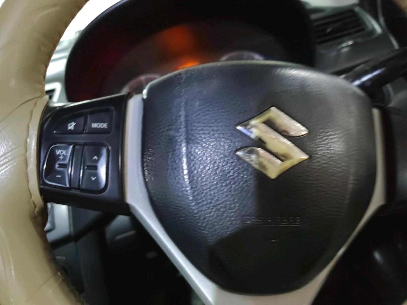 2012 Maruti Swift ZDI, Diesel, Manual, 1,53,817 km, interior
