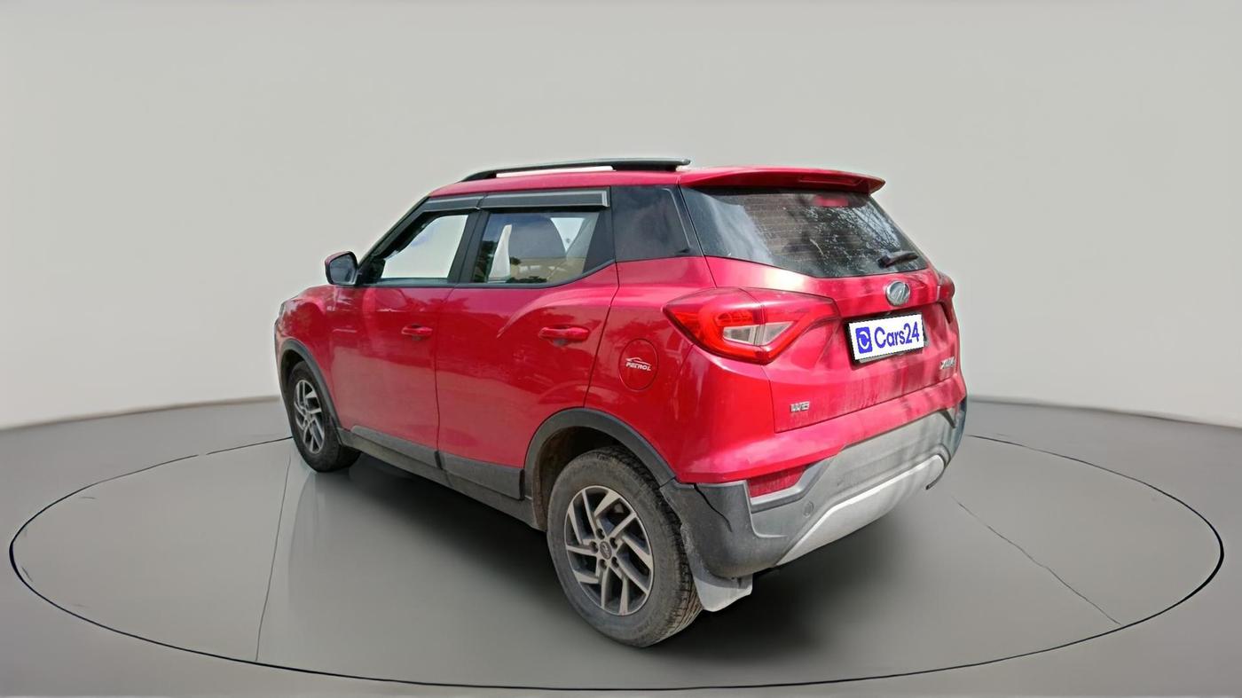 2022 Mahindra XUV300 W8 (O) 1.2 PETROL, Petrol, Manual, 1,03,298 km, exterior