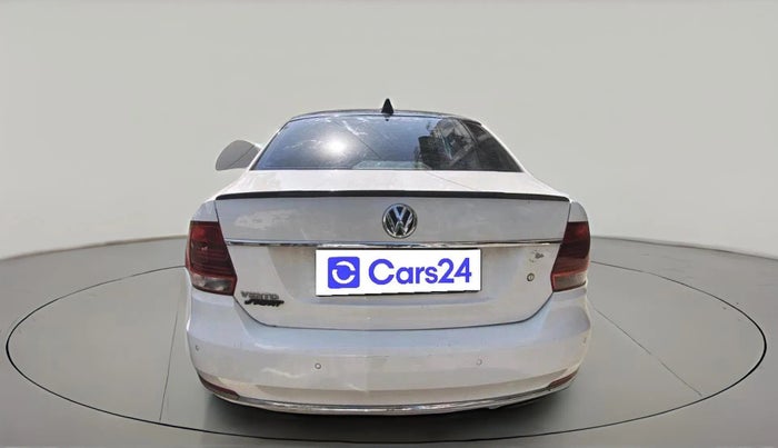 2017 Volkswagen Vento HIGHLINE 1.6 MPI, Petrol, Manual, 1,04,673 km, exterior
