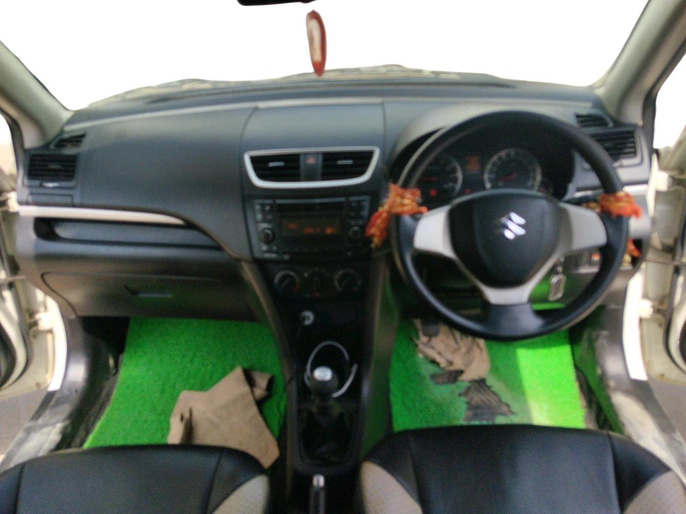 2015 Maruti Swift VXI, Petrol, Manual, 89,494 km, interior