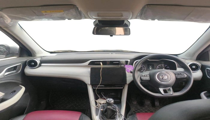 2024 MG ASTOR Sprint 1.5 MT (Ivory), Petrol, Manual, 7,500 km, interior