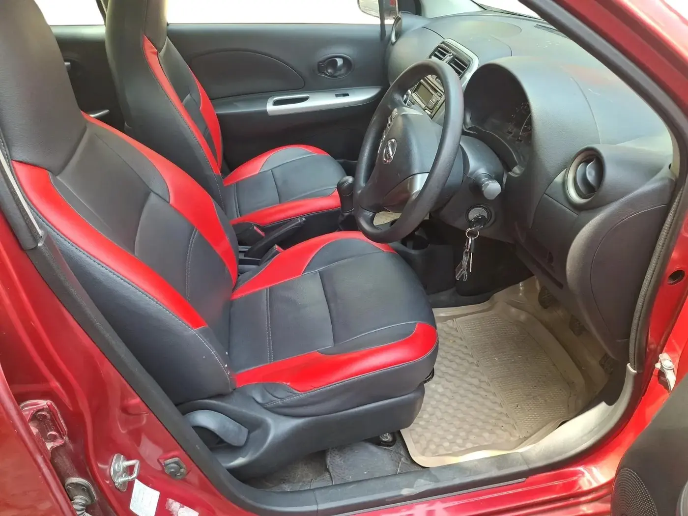 2018 Nissan Micra Active XV, Petrol, Manual, 58,103 km, interior