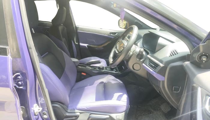 2024 Tata NEXON FEARLESS PURPLE + SUNROOF DCA DUAL TONE 1.2 PETROL, Petrol, Automatic, 19,019 km, interior