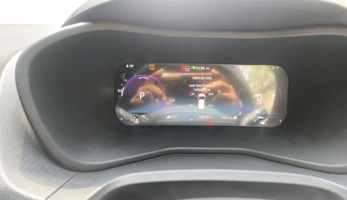 2024 Tata NEXON FEARLESS PURPLE + SUNROOF DCA DUAL TONE 1.2 PETROL, Petrol, Automatic, 19,019 km, interior