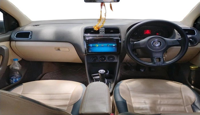 2010 Volkswagen Vento TRENDLINE 1.6, Petrol, Manual, 85,372 km, interior