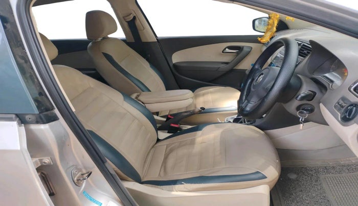 2010 Volkswagen Vento TRENDLINE 1.6, Petrol, Manual, 85,372 km, interior