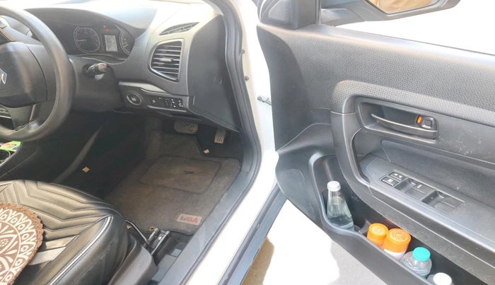 2020 Maruti Vitara Brezza VXI AT SHVS, Petrol, Automatic, 81,419 km, interior