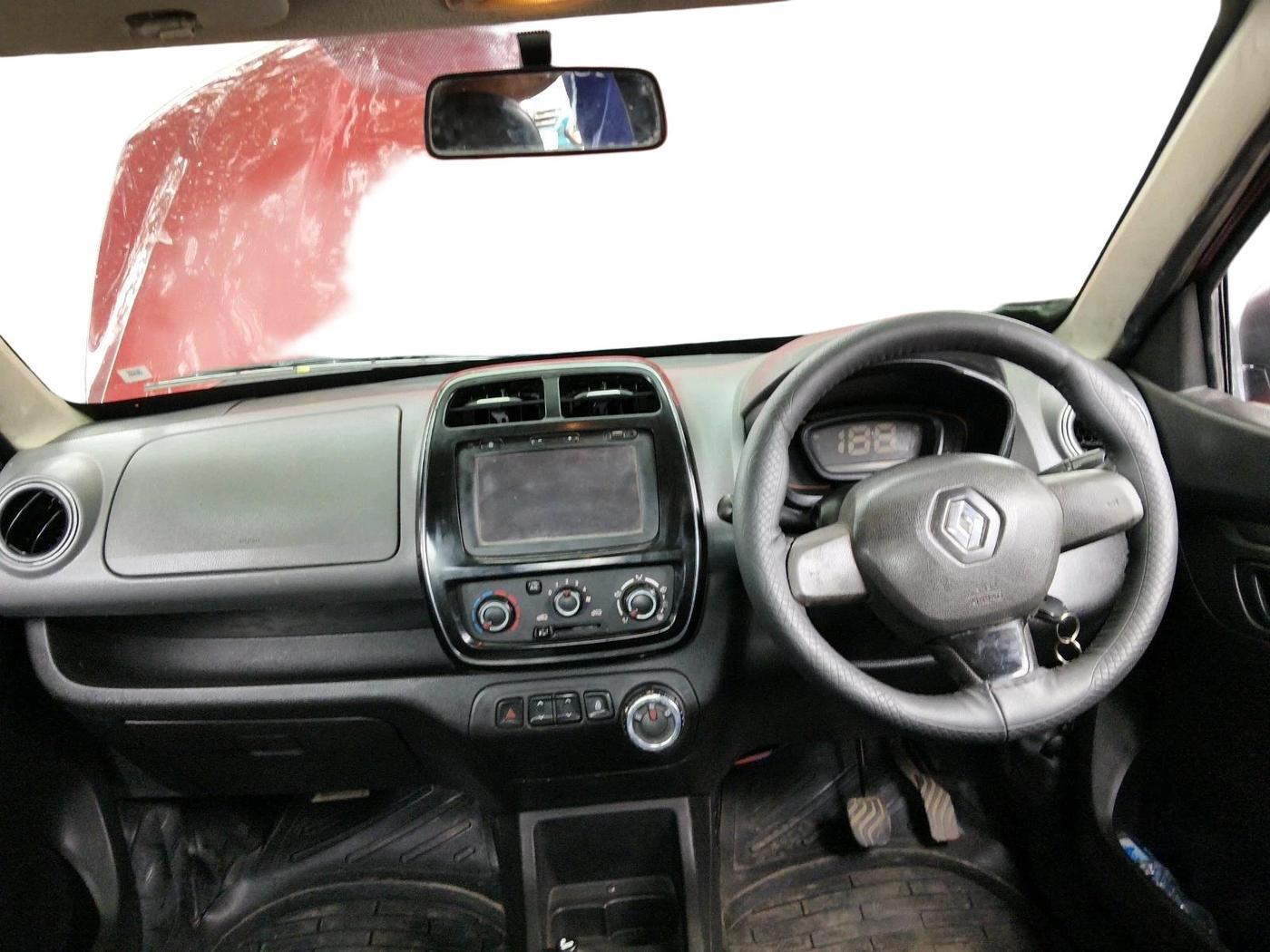 2018 Renault Kwid RXT 1.0 AMT (O), Petrol, Automatic, 79,914 km, interior