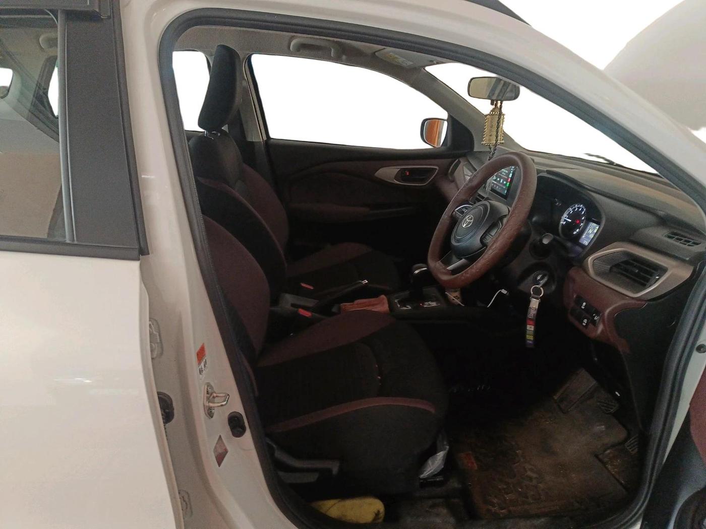 2025 Toyota Urban Cruiser Taisor S Plus 1.2 Petrol AMT, Petrol, Automatic, 7,375 km, interior