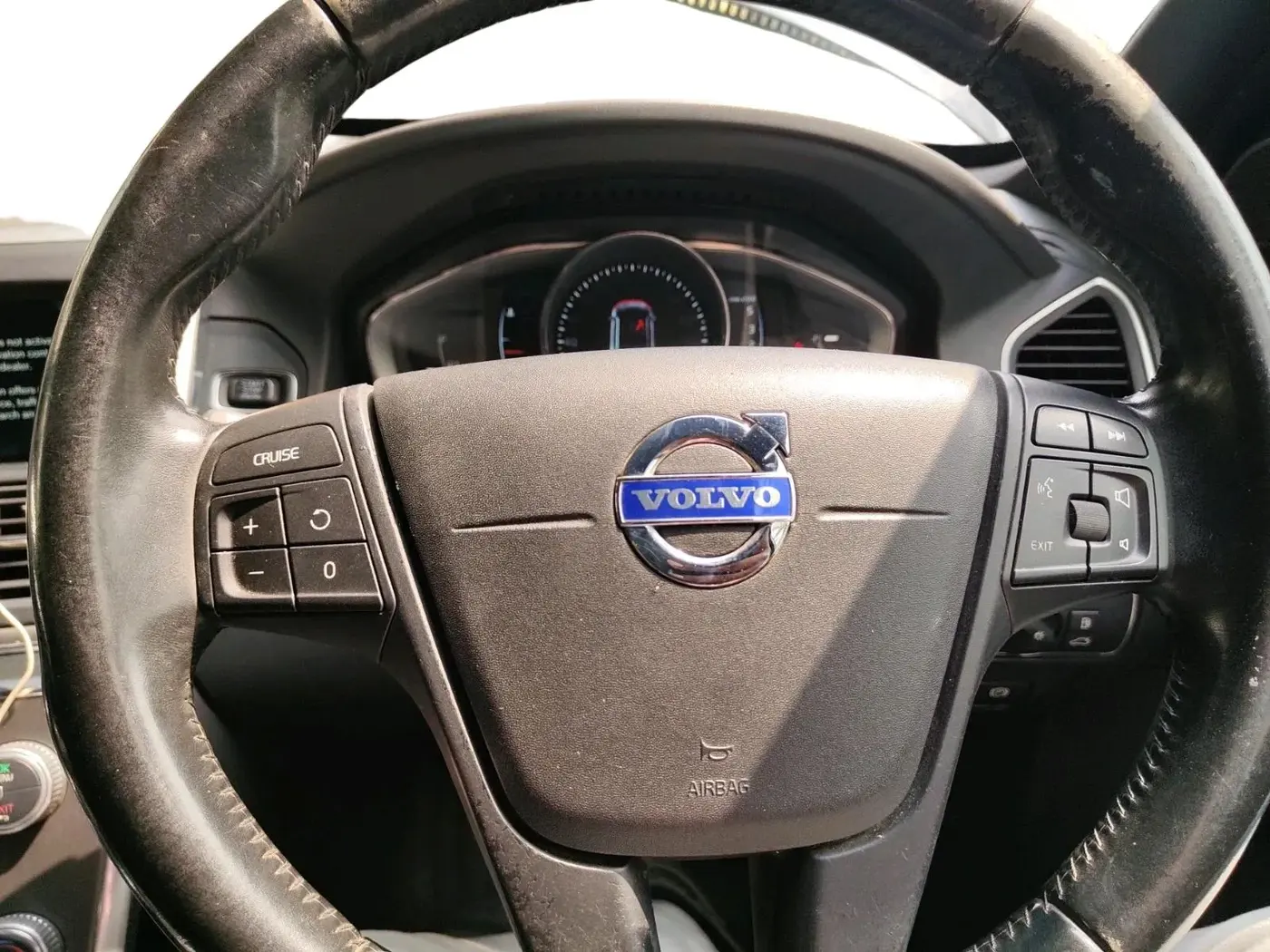2016 Volvo XC 60 D4 Kinetic, Diesel, Automatic, 1,01,795 km, interior