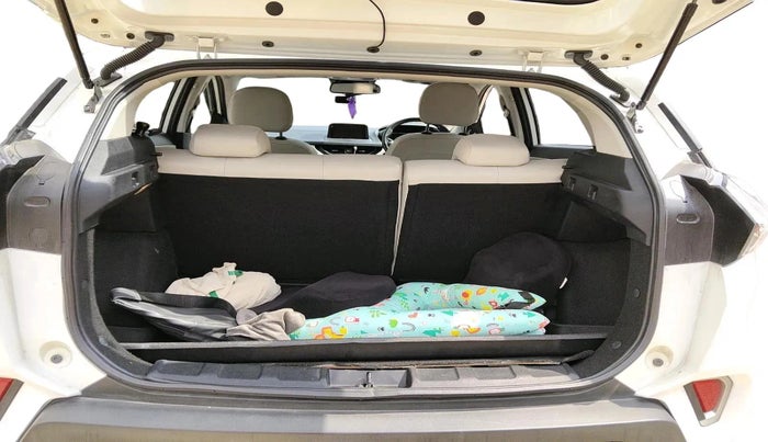 2022 Tata NEXON XZ PLUS (PREMIUM) PETROL, Petrol, Manual, 39,560 km, exterior