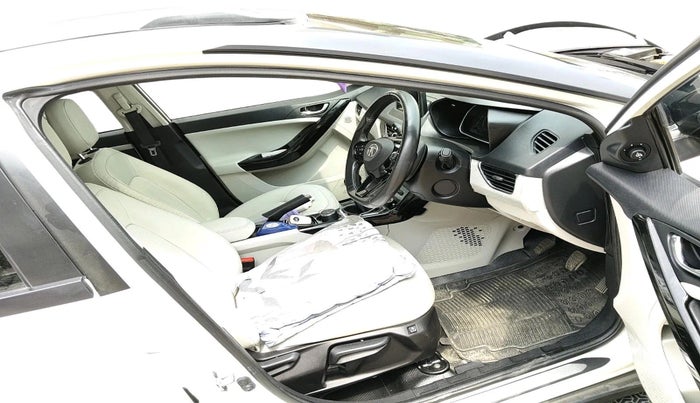 2022 Tata NEXON XZ PLUS (PREMIUM) PETROL, Petrol, Manual, 39,560 km, interior