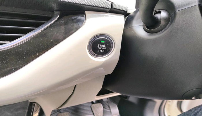 2022 Tata NEXON XZ PLUS (PREMIUM) PETROL, Petrol, Manual, 39,560 km, interior