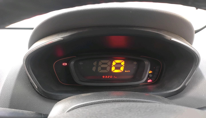 2018 Renault Kwid RXT 1.0 (O), Petrol, Manual, 93,201 km, interior