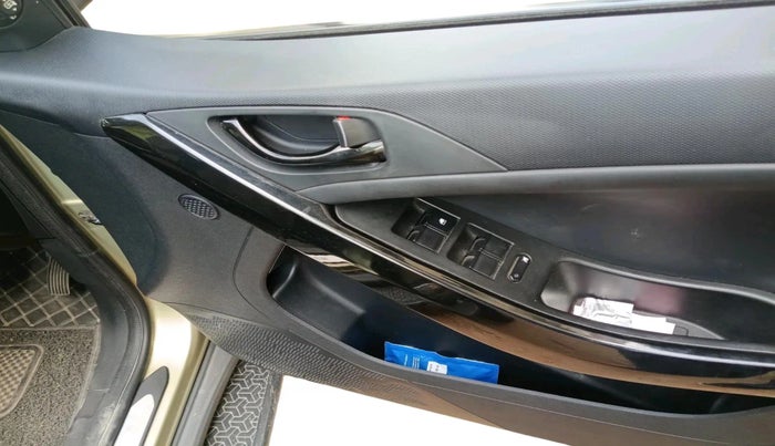 2023 Tata NEXON XZA PLUS LUX SUNROOF KAZIRANGA PETROL, Petrol, Automatic, 78,936 km, interior