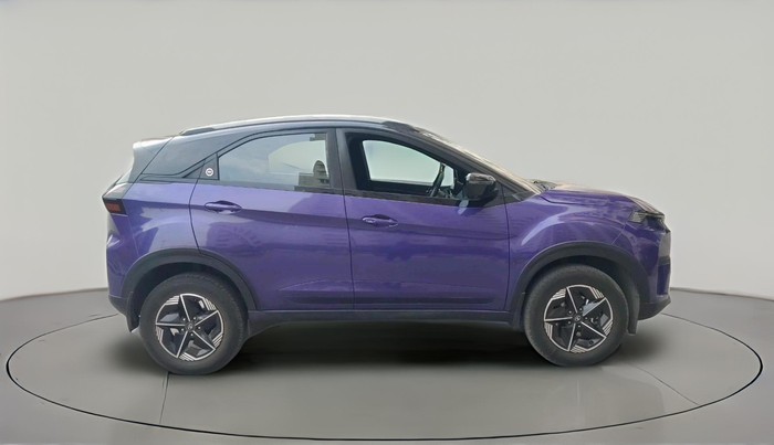 2023 Tata NEXON FEARLESS PURPLE + SUNROOF DUAL TONE 1.2 PETROL, Petrol, Manual, 30,192 km, exterior