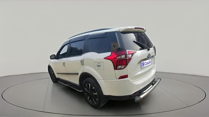 2021 Mahindra XUV500 W11, Diesel, Manual, 1,54,421 km, exterior