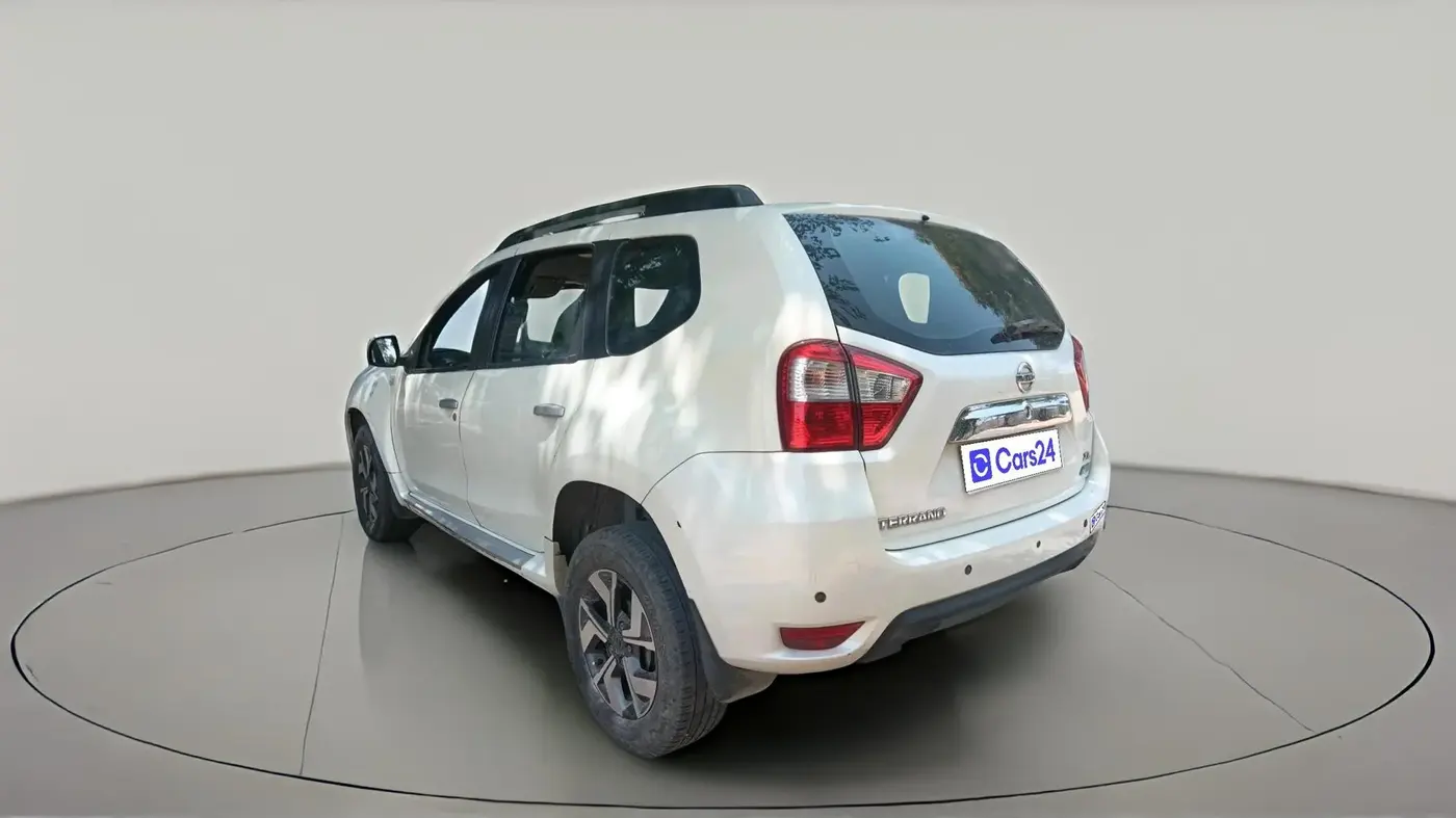 2013 Nissan Terrano XL (D), Diesel, Manual, 1,59,126 km, exterior