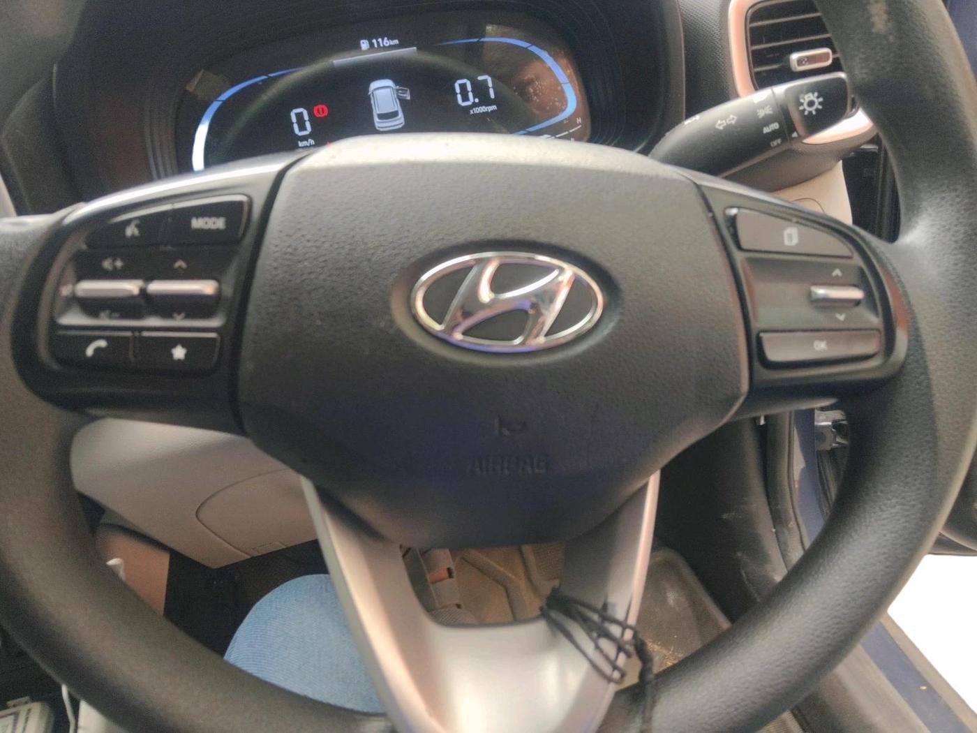 2023 Hyundai VENUE S 1.2, Petrol, Manual, 39,104 km, interior