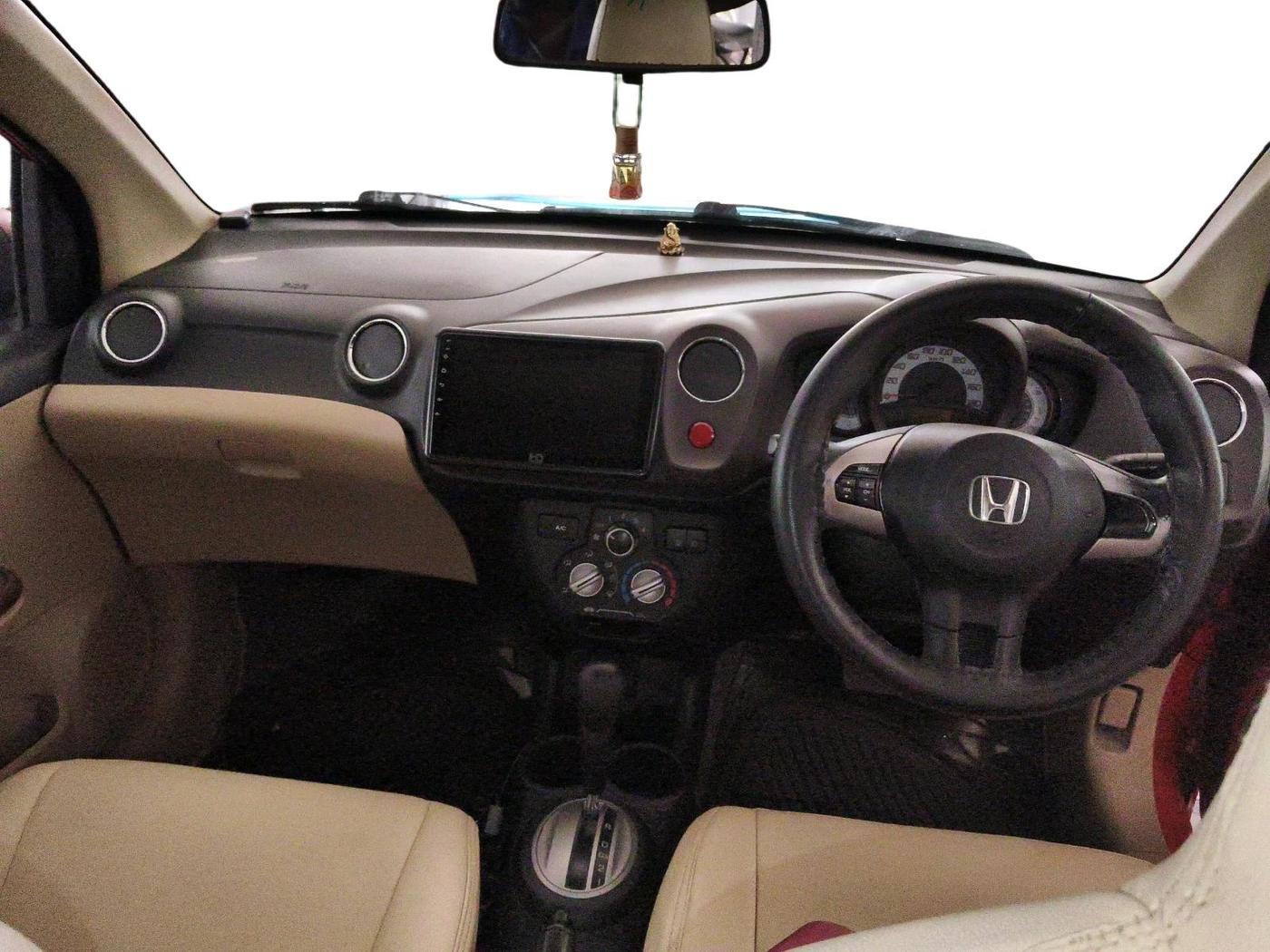 2013 Honda Brio VX AT, Petrol, Automatic, 67,182 km, interior