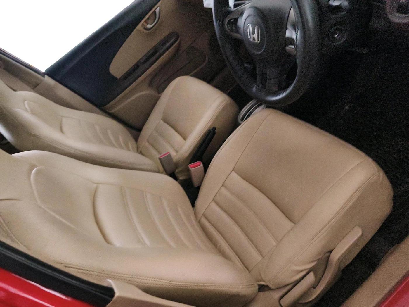 2013 Honda Brio VX AT, Petrol, Automatic, 67,182 km, interior