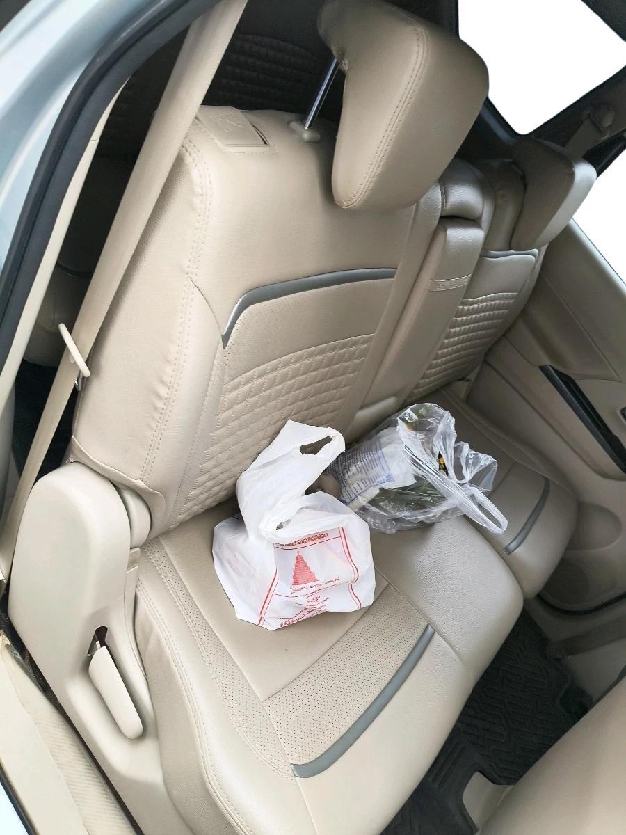 2022 Maruti Ertiga ZXI+ SHVS, Petrol, Manual, 75,809 km, interior