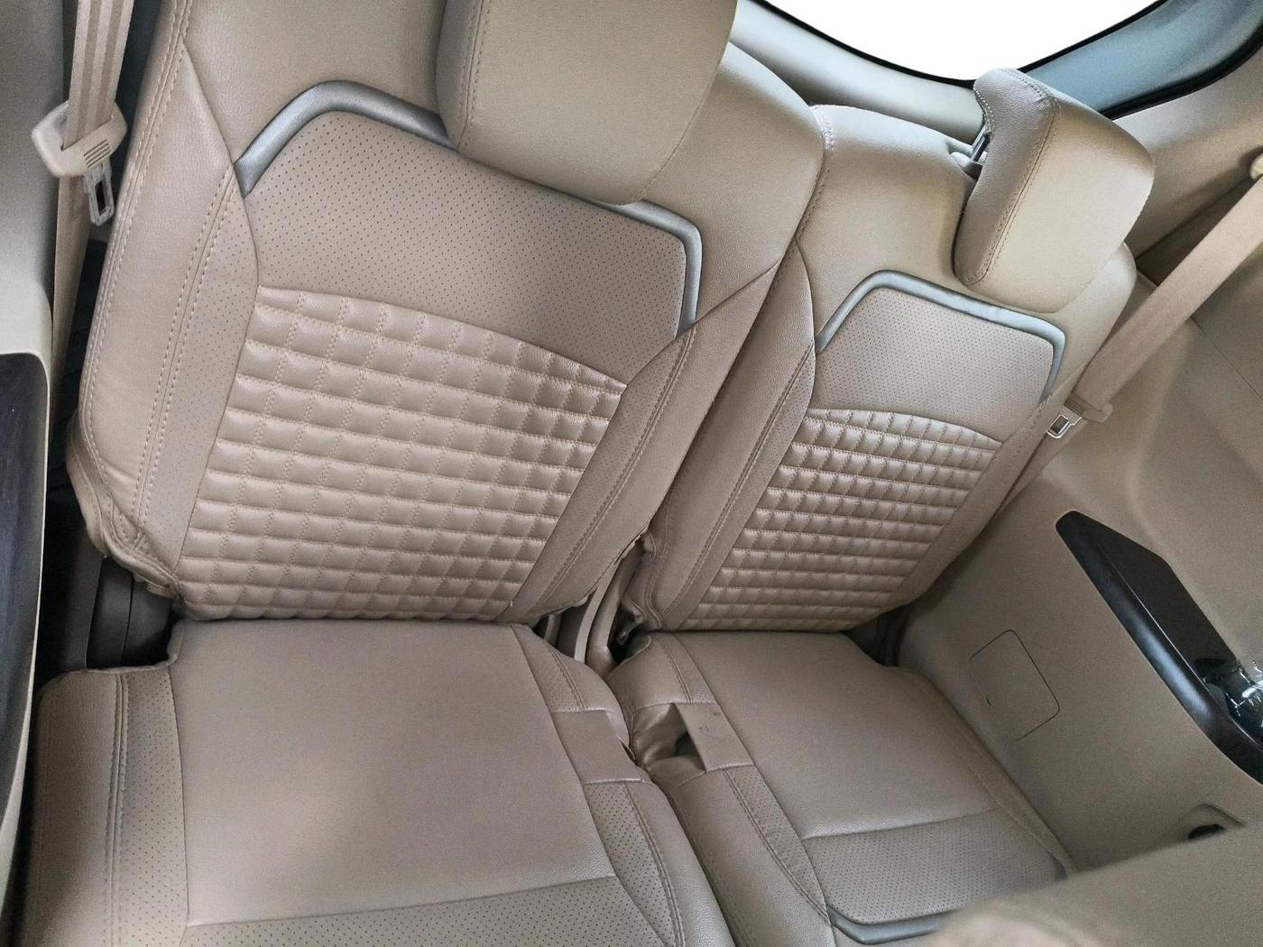 2022 Maruti Ertiga ZXI+ SHVS, Petrol, Manual, 75,809 km, interior
