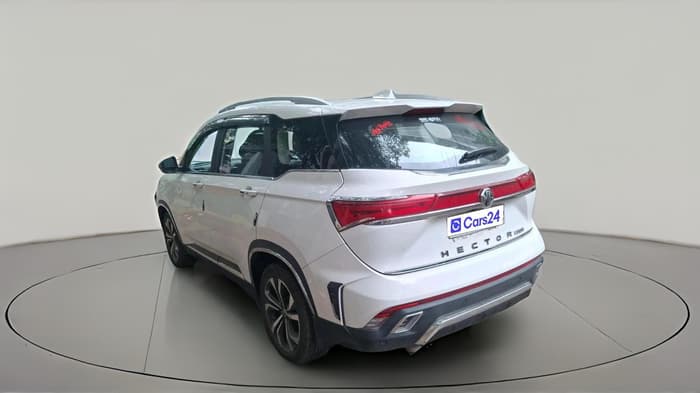 2024 MG HECTOR PLUS SHARP PRO 1.5 PETROL TURBO CVT 6 STR, Petrol, Automatic, 7,595 km, exterior