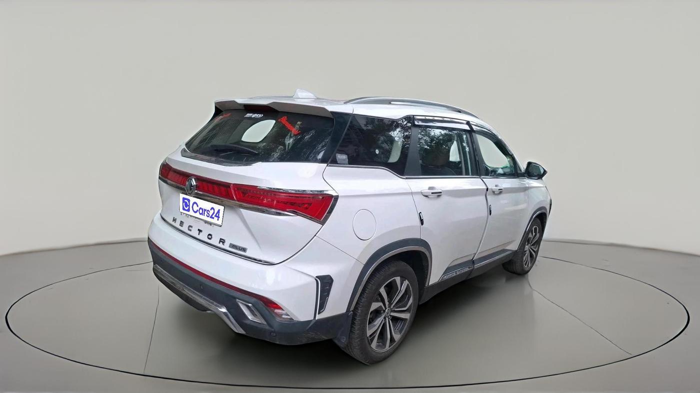 2024 MG HECTOR PLUS SHARP PRO 1.5 PETROL TURBO CVT 6 STR, Petrol, Automatic, 7,595 km, exterior