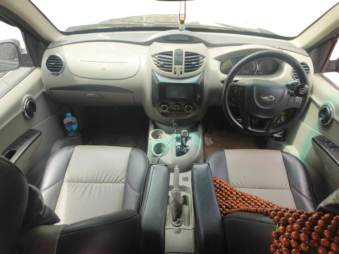 2016 Mahindra NUVOSPORT N8 AMT, Diesel, Automatic, 96,003 km, interior