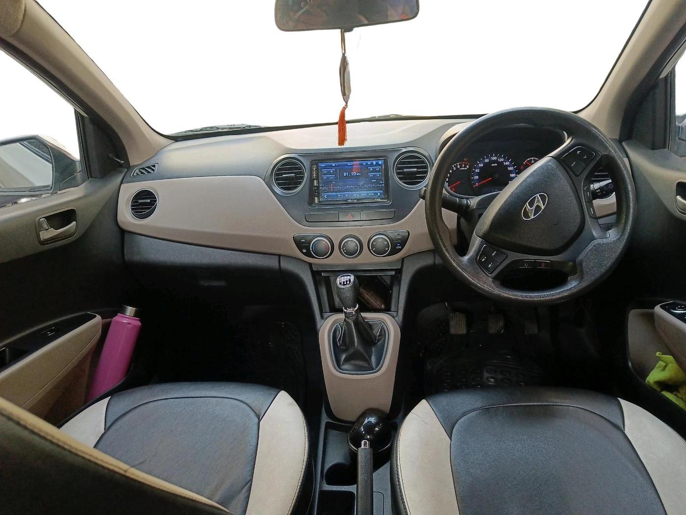 2014 Hyundai Xcent S 1.2, Petrol, Manual, 70,000 km, interior
