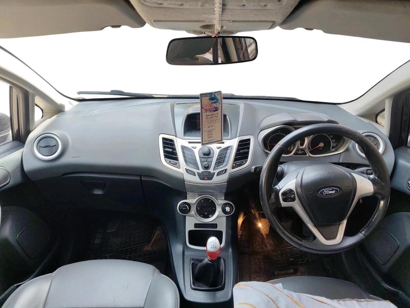 2011 Ford Fiesta TITANIUM DIESEL, Diesel, Manual, 1,68,466 km, interior