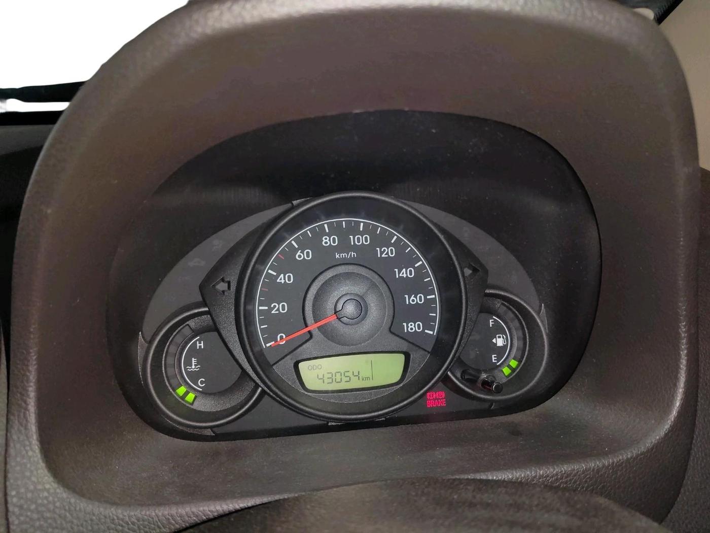 2013 Hyundai Eon ERA +, Petrol, Manual, 43,054 km, interior