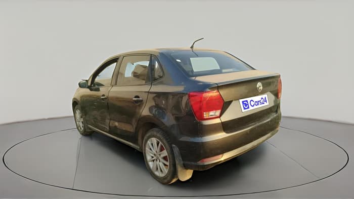 2017 Volkswagen Ameo HIGHLINE1.5L, Diesel, Manual, 1,20,876 km, exterior