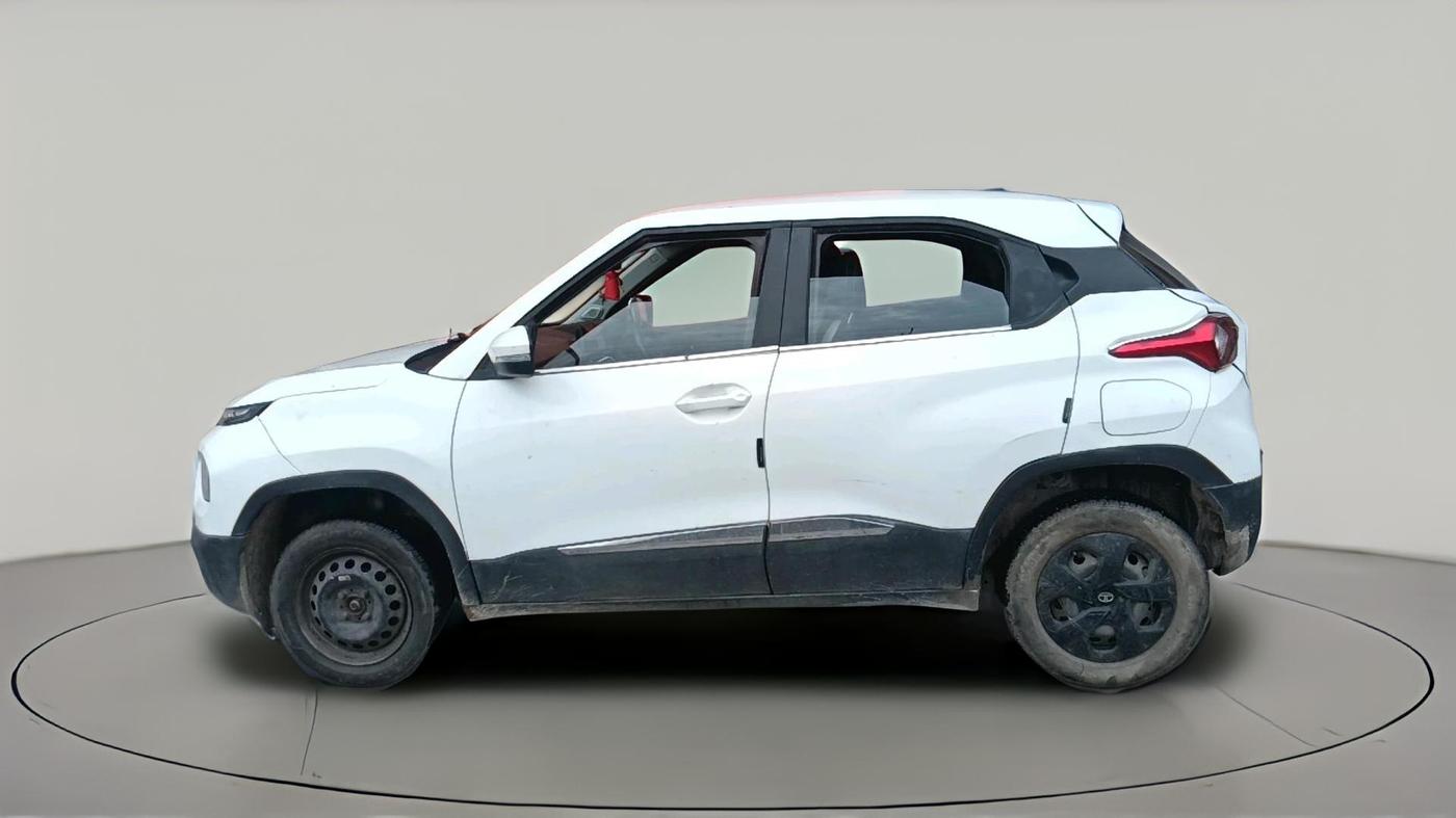 2023 Tata PUNCH ADVENTURE RHYTHM PACK MT, Petrol, Manual, 7,855 km, exterior