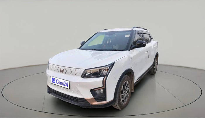 2025 Mahindra XUV400 EL Pro 39.4 KWH, Electric, Automatic, 3,448 km, exterior