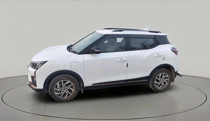 2025 Mahindra XUV400 EL Pro 39.4 KWH, Electric, Automatic, 3,448 km, exterior