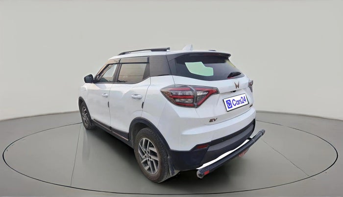 2025 Mahindra XUV400 EL Pro 39.4 KWH, Electric, Automatic, 3,448 km, exterior