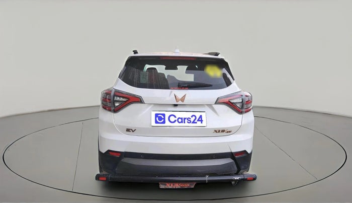 2025 Mahindra XUV400 EL Pro 39.4 KWH, Electric, Automatic, 3,448 km, exterior