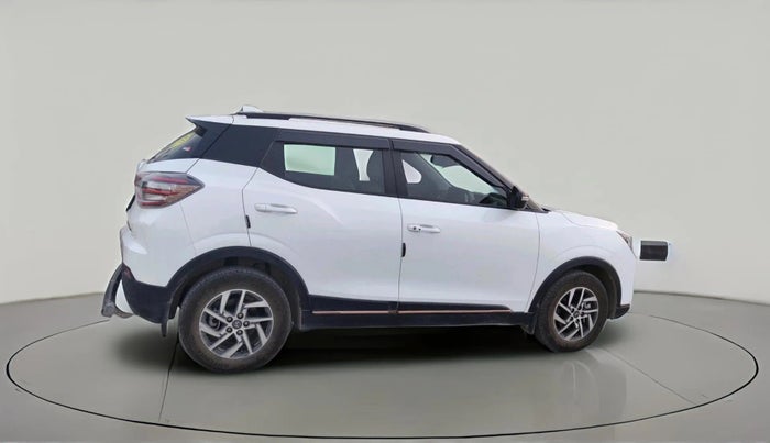 2025 Mahindra XUV400 EL Pro 39.4 KWH, Electric, Automatic, 3,448 km, exterior