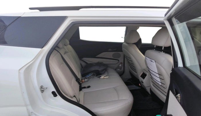 2025 Mahindra XUV400 EL Pro 39.4 KWH, Electric, Automatic, 3,448 km, interior