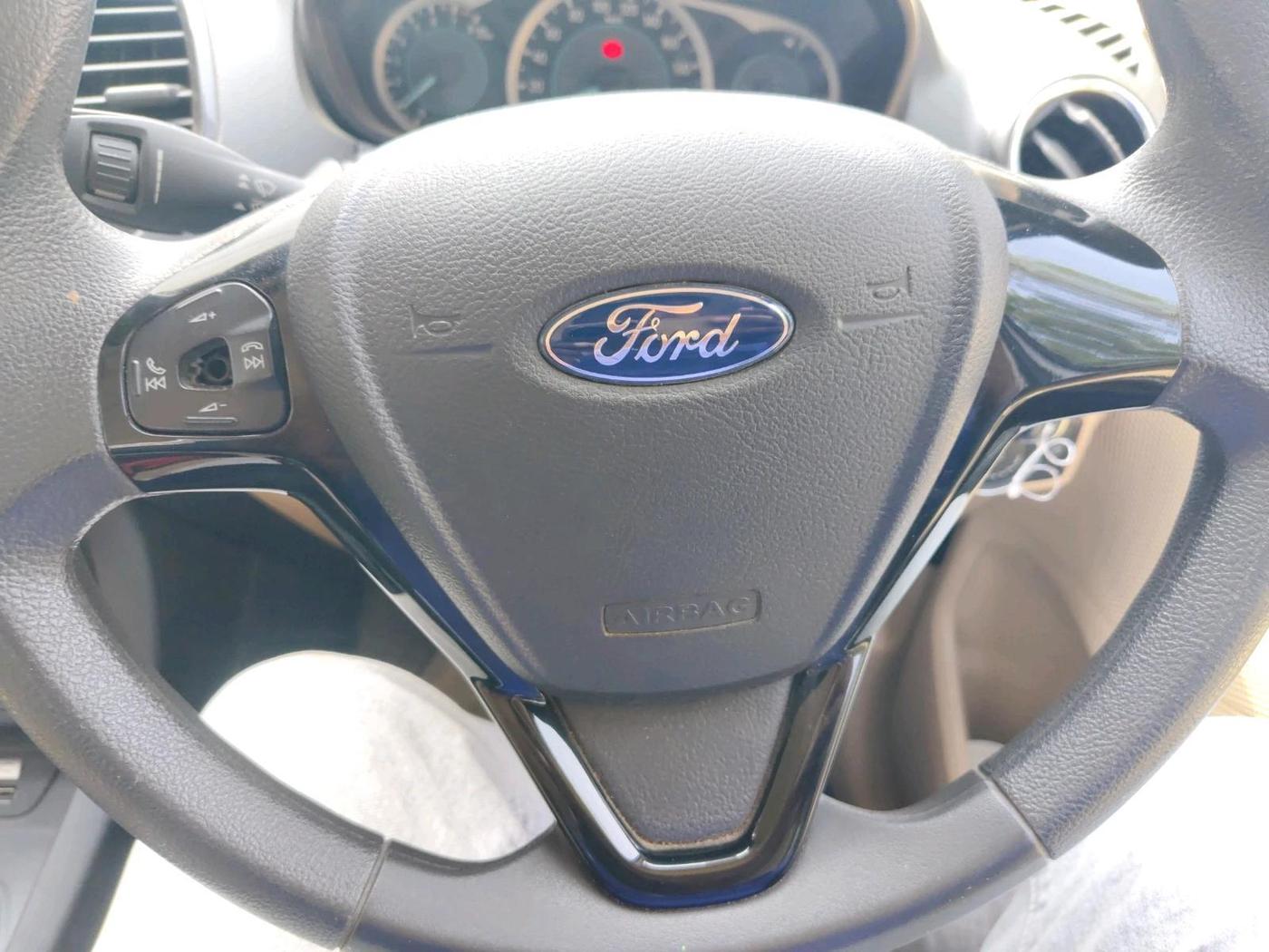 2016 Ford Figo Aspire TITANIUM 1.2 PETROL, Petrol, Manual, 53,911 km, interior