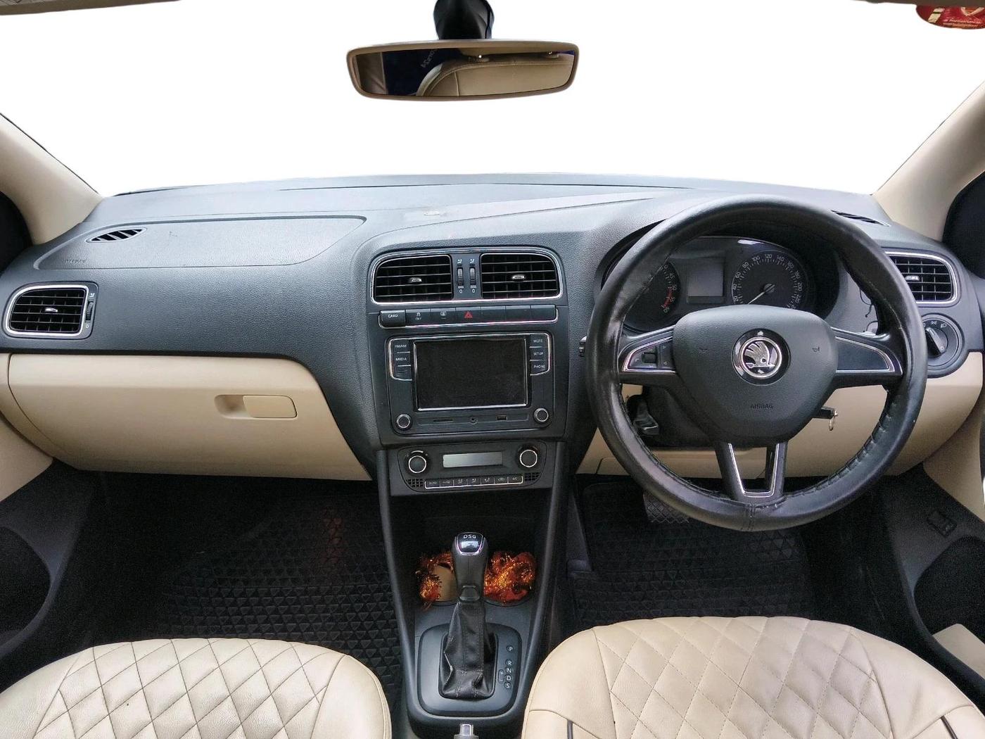 2017 Skoda Rapid STYLE 1.5 TDI AT, Diesel, Automatic, 1,79,654 km, interior