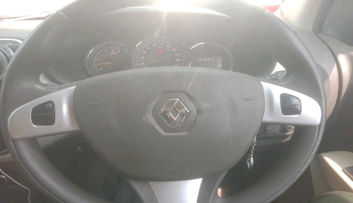 2015 Renault Lodgy 85 PS RXZ, Diesel, Manual, 16,30,000 km, interior