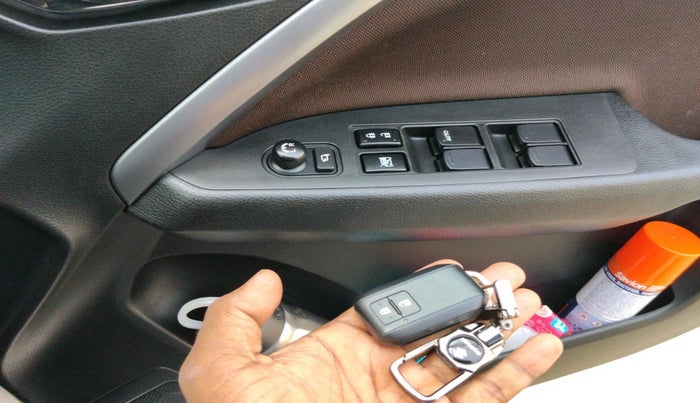 2022 Maruti BREZZA ZXI + SMART HYBRID, Petrol, Manual, 26,543 km, interior