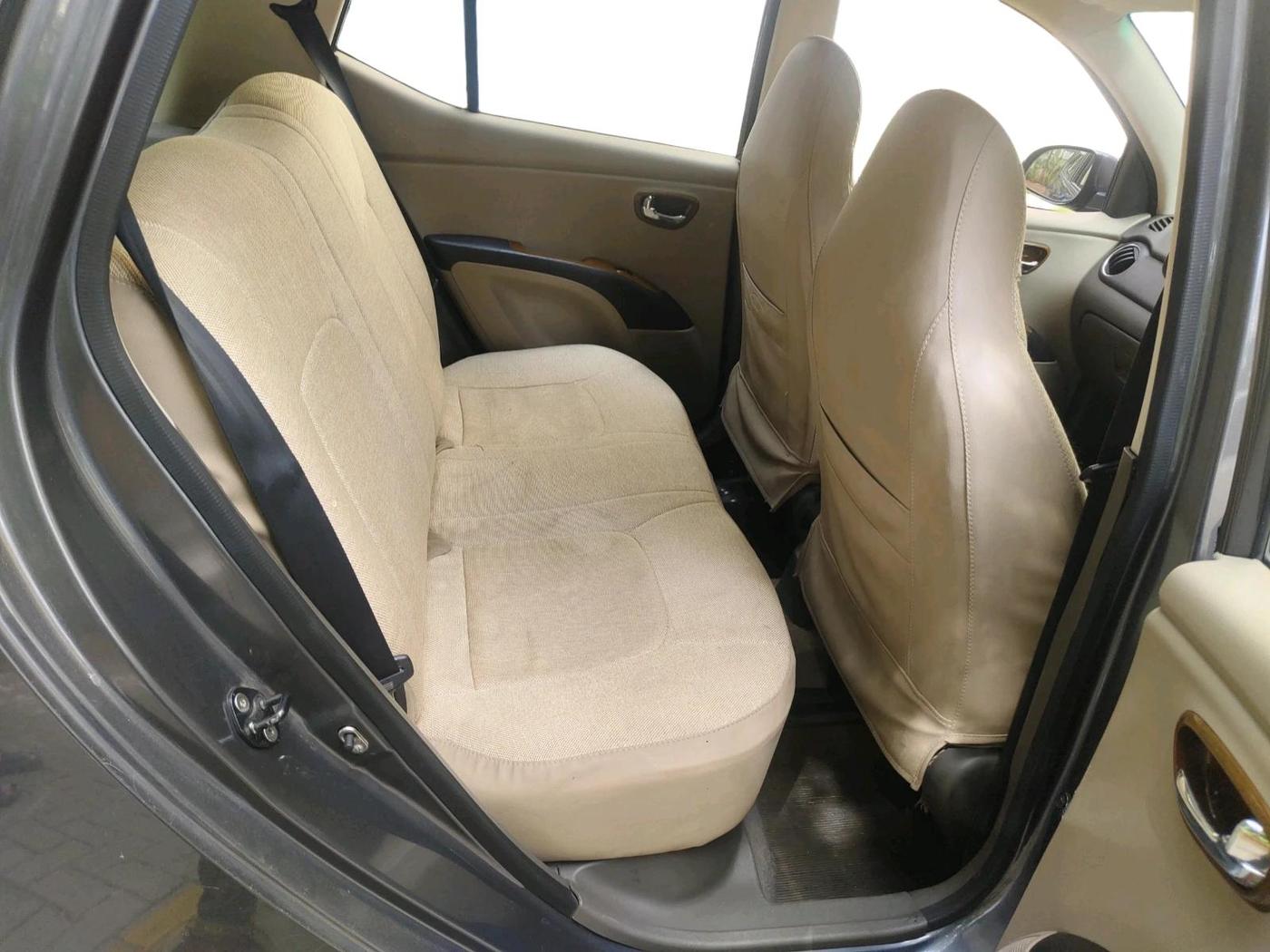 2011 Hyundai i10 MAGNA 1.2, Petrol, Manual, 42,448 km, interior