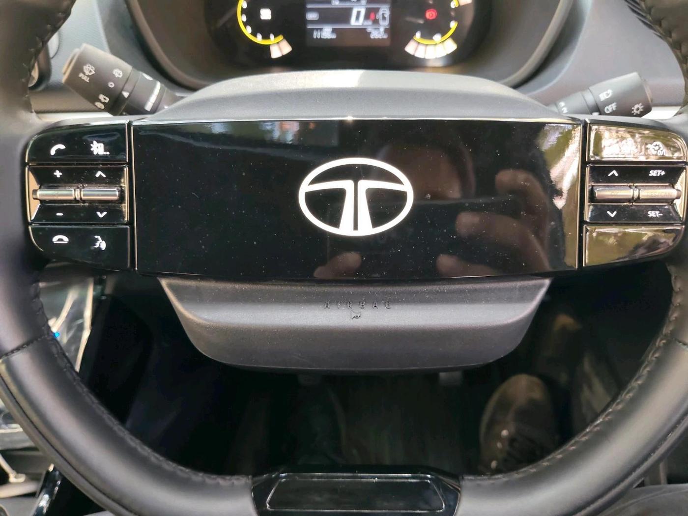 2025 Tata NEXON Creative Plus S 1.2 Revotron 6MT Dark Edition, Petrol, Manual, 11,196 km, interior