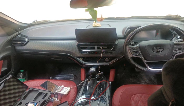 2023 Tata Safari XZA PLUS O RED DARK , Diesel, Automatic, 42,032 km, interior