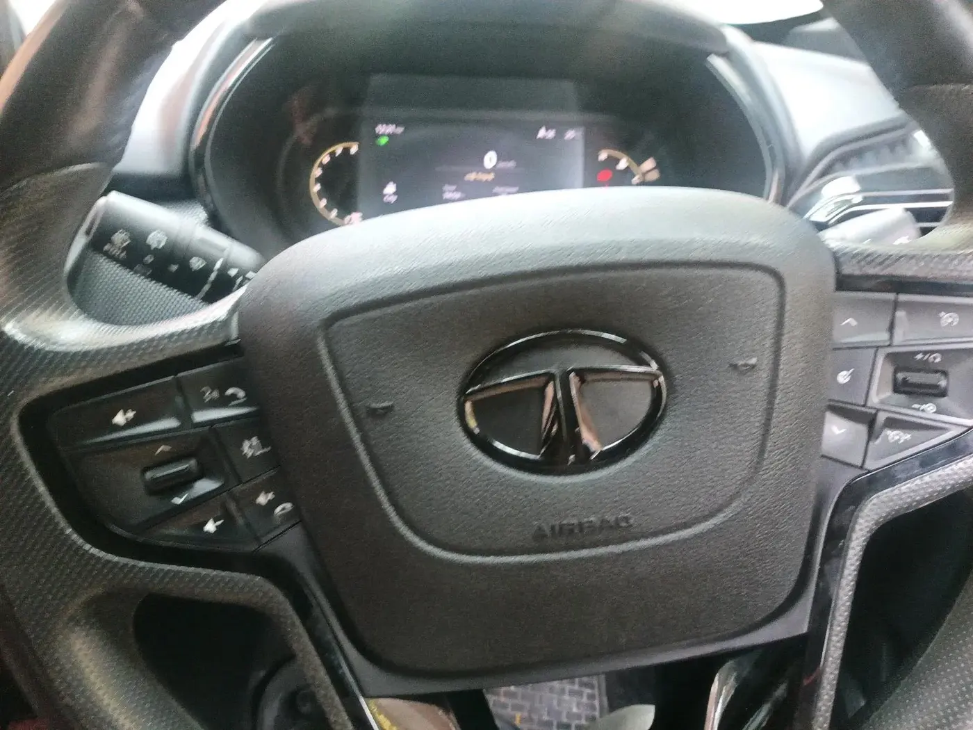 2023 Tata Safari XZA PLUS O RED DARK , Diesel, Automatic, 42,032 km, interior