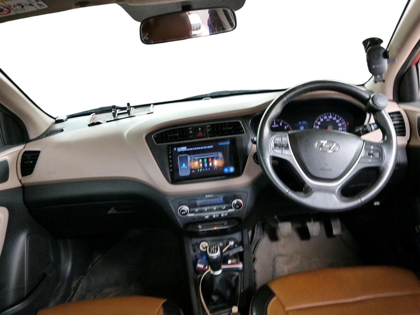 2018 Hyundai Elite i20 ASTA 1.2 (O), Petrol, Manual, 29,858 km, interior